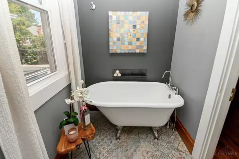 1661 Pullan, Cincinnati, OH 45223 photo 39
