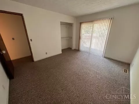 4833 Stoneybrook Rd, Cincinnati, OH 45244 photo 11
