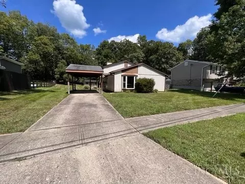 4833 Stoneybrook Rd, Cincinnati, OH 45244 photo 2