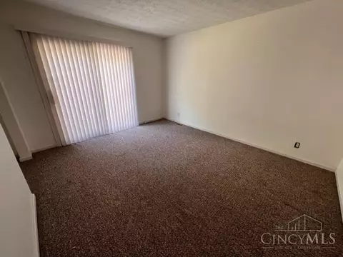 4833 Stoneybrook Rd, Cincinnati, OH 45244 photo 12