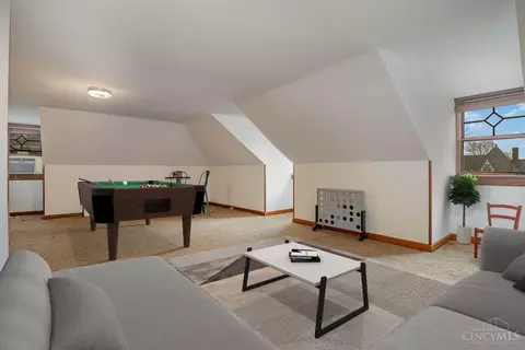 938 Lenox, Cincinnati, OH 45229 photo 39