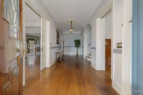 938 Lenox, Cincinnati, OH 45229 photo 6
