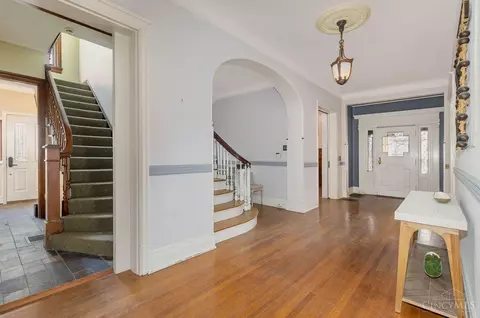 938 Lenox, Cincinnati, OH 45229 photo 9