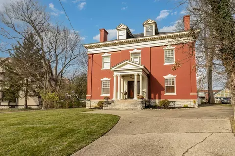 938 Lenox, Cincinnati, OH 45229 photo 2