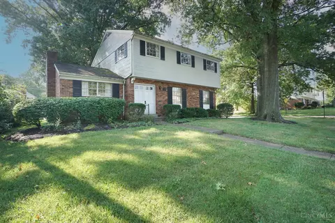 13 Junefield, Greenhills, OH 45218 photo 3