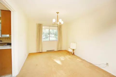 13 Junefield, Greenhills, OH 45218 photo 5