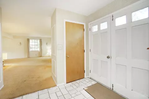 13 Junefield, Greenhills, OH 45218 photo 7