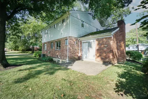 13 Junefield, Greenhills, OH 45218 photo 28