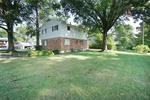 13 Junefield, Greenhills, OH 45218 photo 30