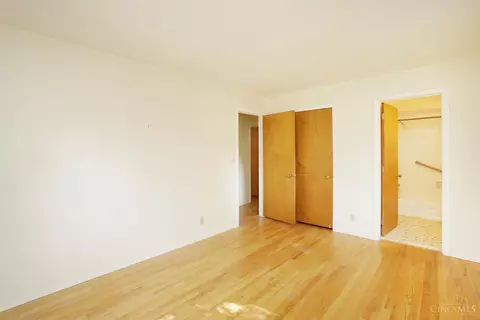 13 Junefield, Greenhills, OH 45218 photo 9