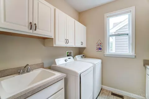 8020 Hignite, Cincinnati, OH 45255 photo 26
