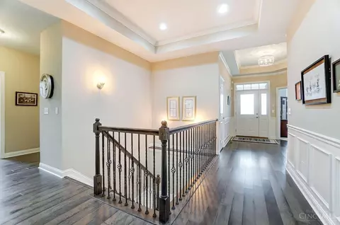 8020 Hignite, Cincinnati, OH 45255 photo 3