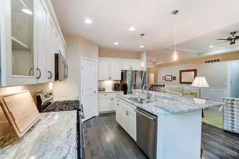 8020 Hignite, Cincinnati, OH 45255 photo 8