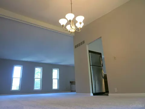 1931 Windhill Ter, Cincinnati, OH 45255 photo 13