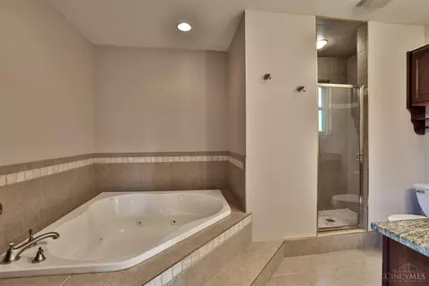 9021 Winthrop Dr, Montgomery, OH 45249 photo 20