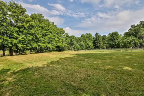 9021 Winthrop Dr, Montgomery, OH 45249 photo 31