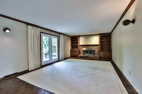 9021 Winthrop Dr, Montgomery, OH 45249 photo 7
