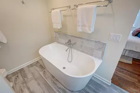 5750 Given Rd, Cincinnati, OH 45243 photo 25