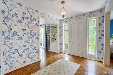 5750 Given Rd, Cincinnati, OH 45243 photo 3