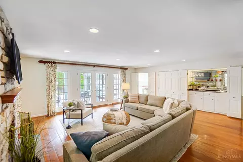 5750 Given Rd, Cincinnati, OH 45243 photo 35