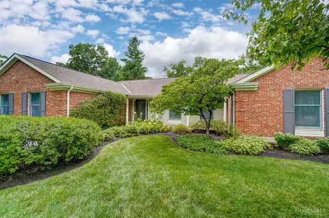3 Little Creek Ln, Glendale, OH 45246