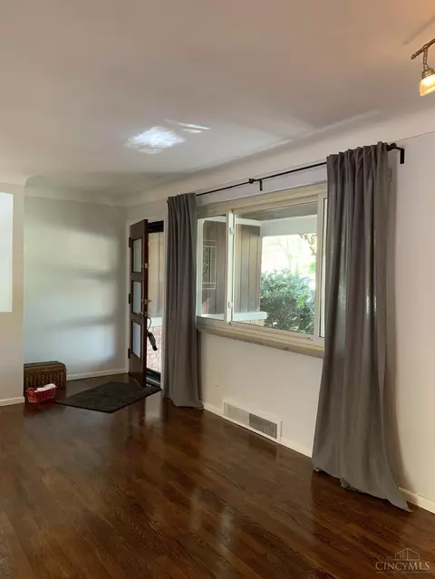 2160 Compton, Cincinnati, OH 45231 photo 4