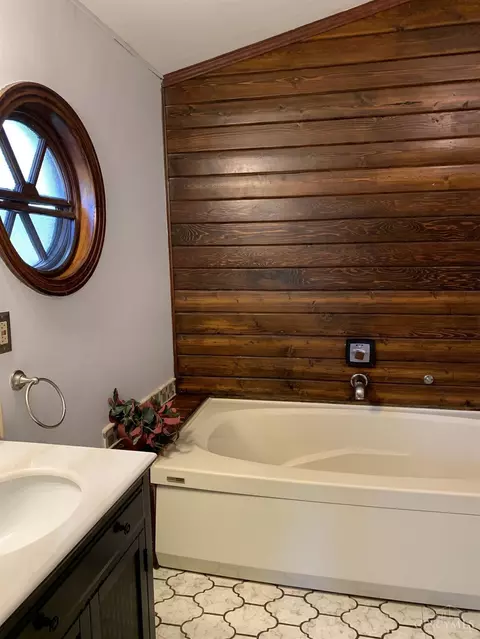 2160 Compton, Cincinnati, OH 45231 photo 19