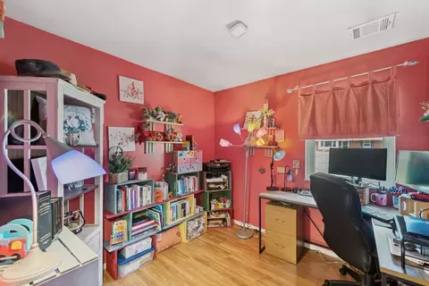277 Nelson, Cincinnati, OH 45246 photo 22