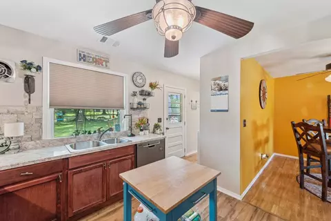 277 Nelson, Cincinnati, OH 45246 photo 12