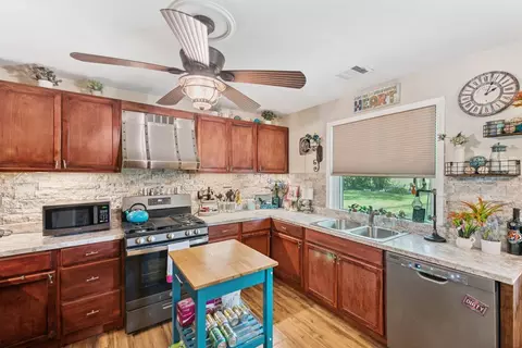 277 Nelson, Cincinnati, OH 45246 photo 11
