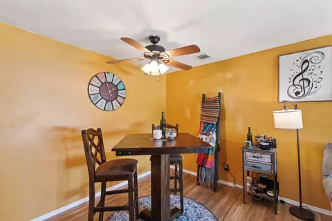 277 Nelson, Cincinnati, OH 45246 photo 9