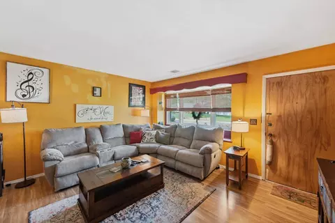 277 Nelson, Cincinnati, OH 45246 photo 4