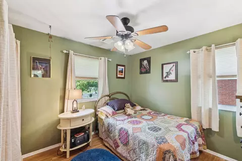 277 Nelson, Cincinnati, OH 45246 photo 19