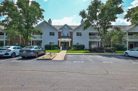 12071 Carrington Ln #103, Symmes Twp, OH 45140