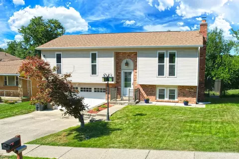 5170 Serenade Dr, Cincinnati, OH 45238