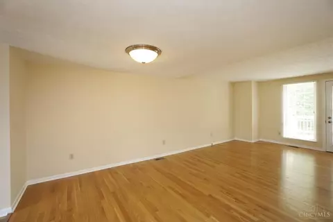 8053 Hetz, Cincinnati, OH 45242 photo 3