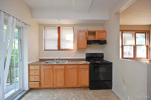 1048 Lockman, Cincinnati, OH 45238 photo 14