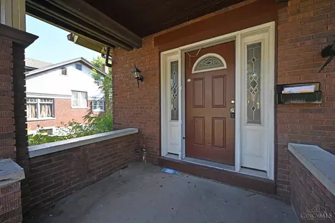 1048 Lockman, Cincinnati, OH 45238 photo 4