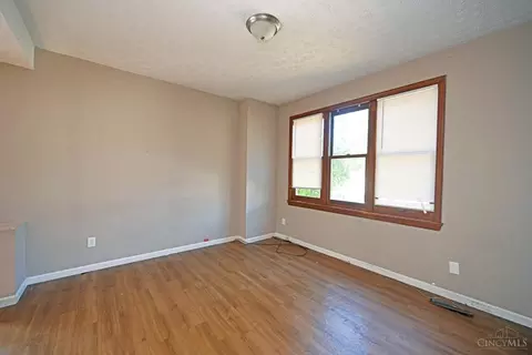 1048 Lockman, Cincinnati, OH 45238 photo 7