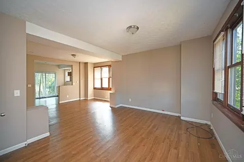 1048 Lockman, Cincinnati, OH 45238 photo 6