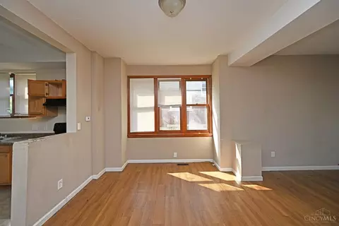 1048 Lockman, Cincinnati, OH 45238 photo 11