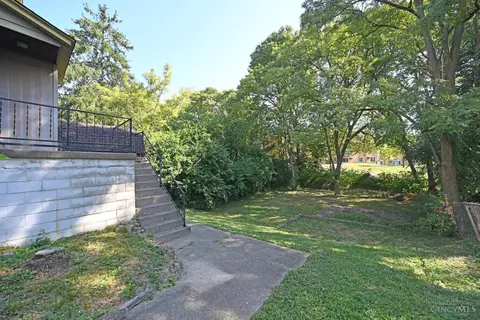1048 Lockman, Cincinnati, OH 45238 photo 24