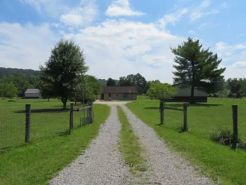 2103 Hackleshin, Peebles, OH 45660