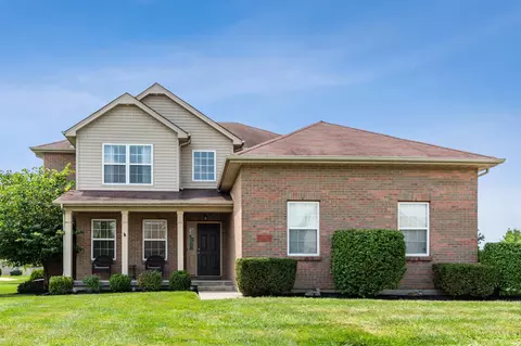 7849 Port Dr, West Chester, OH 45069