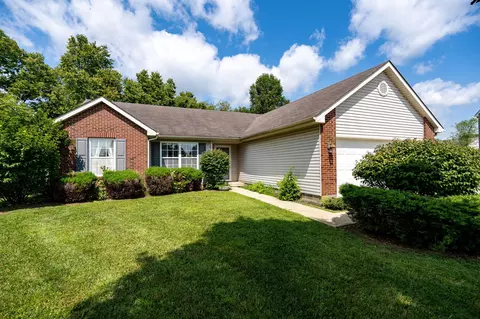 8728 Plum Creek Ct, Carlisle, OH 45005