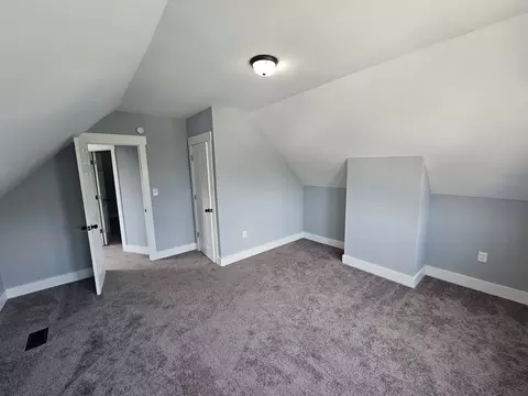 121 Baker, Cincinnati, OH 45217 photo 24