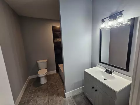 121 Baker, Cincinnati, OH 45217 photo 16