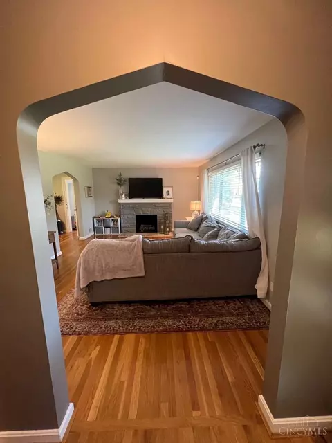 3264 Hildreth Ave, Cincinnati, OH 45211 photo 2