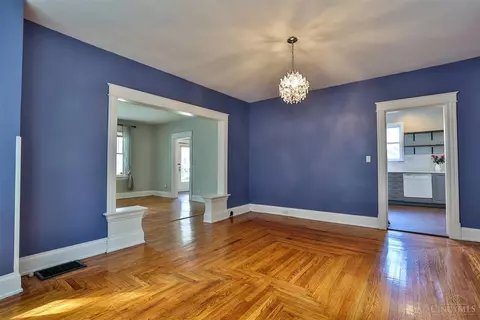 4122 Watterson St, Cincinnati, OH 45227 photo 5