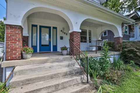 4122 Watterson St, Cincinnati, OH 45227 photo 2